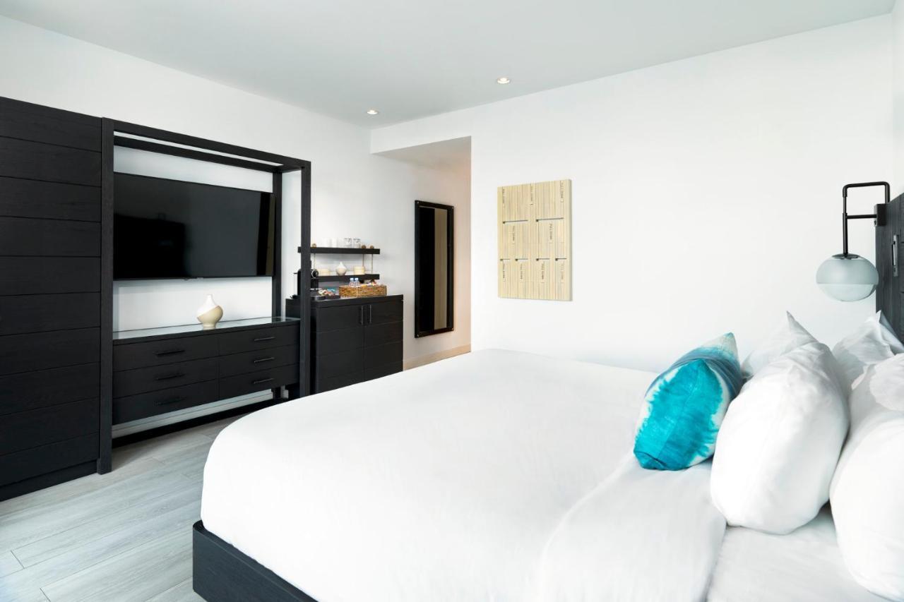 Superior King Room,894769021:JPEG